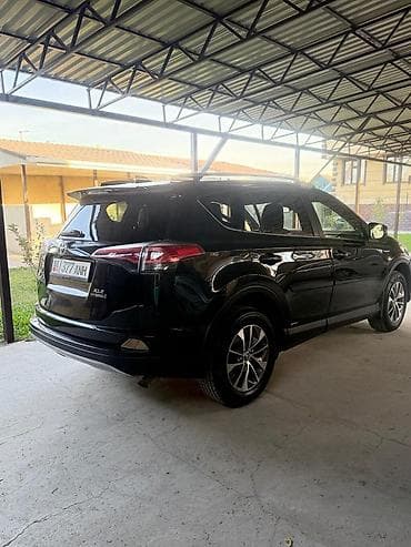2017: Toyota RAV4: 2017 г., Гибрид, Кроссовер — 9