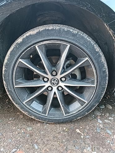 camry r18: Колеса в сборе 225 / 45 / R 18, Лето, Б/у, Комплект, Легковые, Литые, отверстий - 5 — 1