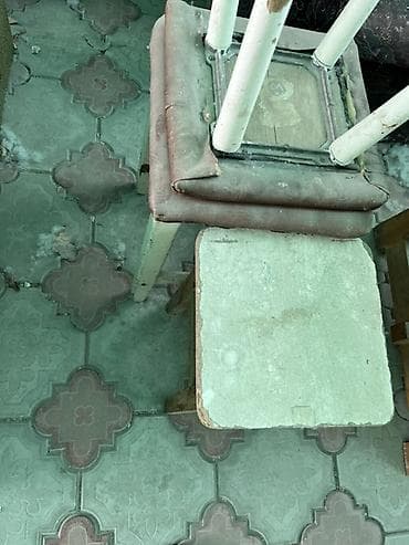 Тигүүчүлөр үчүн отургучтар: Комплект мебели для дачи/мастерской: - Низкий шкаф с распашными — 2