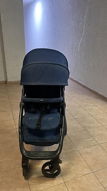 коляска chicco lite way: Прогулочная коляска Chicco в темно‑синем цвете. Б/У Особенности: - — 1