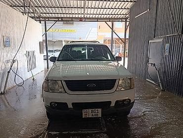 suzuki grand vitara: Ford Explorer: 2002 г., 4.6 л, Автомат, Газ, Внедорожник — 1