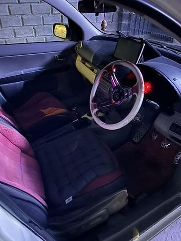 mazda 623: Mazda Demio: 2003 г., 1.5 л, Механика, Бензин, Хэтчбэк — 2