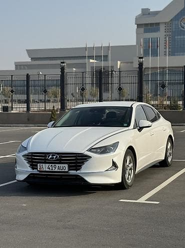 Hyundai Sonata: 2019 г., 2 л, Автомат, Бензин, Седан