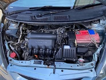 Продажа авто: Honda Fit: 2004 г., Автомат, Бензин, Хэтчбэк — 7