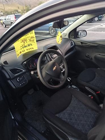 Транспорт: Chevrolet Spark: 2018 г., 0.1 л, Автомат, Бензин, Хэтчбэк — 4
