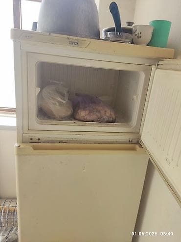 mini refrigerator: Холодильник Stinol, Двухкамерный — 2