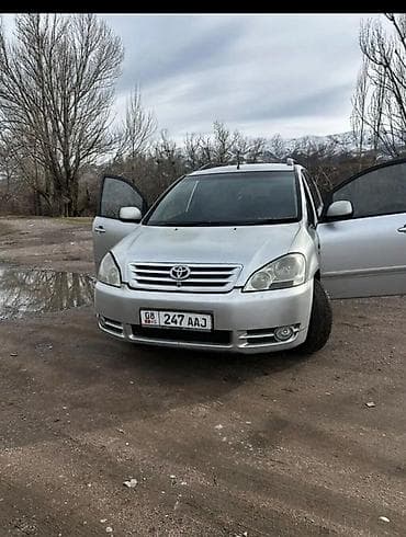 ровтер: Toyota Avensis Verso: 2003 г., 2 л, Автомат, Бензин, Минивэн — 2