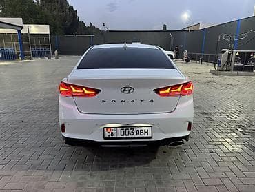 авто в такси: Hyundai Sonata: 2018 г., Седан — 3