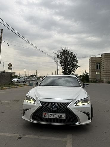 Lexus ES: 2020 г., 2.5 л, Вариатор, Гибрид, Седан