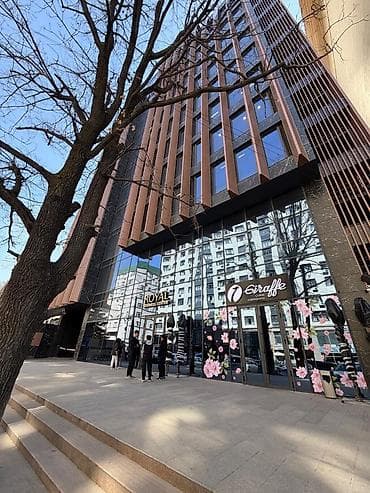 600: Аренда офисов, 64 м², В бизнес центре — 2