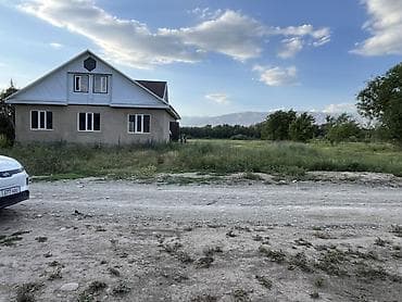 ысык куле: Продаётся дом с мансардой на просторном участке. Основные — 3