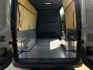 оригинальные вещи: Mercedes-Benz Sprinter (длинная база, высокий крыша) — черный фургон с — 10