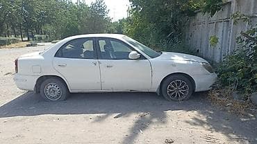 Daewoo Nubira: 1999 г., Автомат, Седан — 2