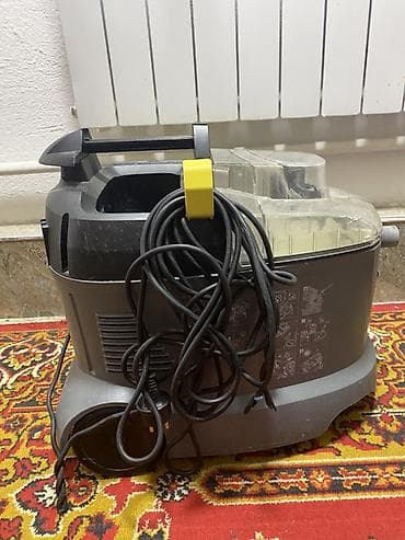 магнитный коврик: Экстракторный моющий пылесос Karcher Professional Puzzi 8/1 C - — 4