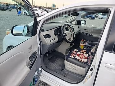 5д коврики в машину: Toyota Sienna: 2010 г., 3.5 л, Автомат, Бензин, Минивэн — 2