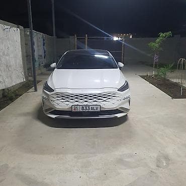 Kia K8: 2022 г., Седан