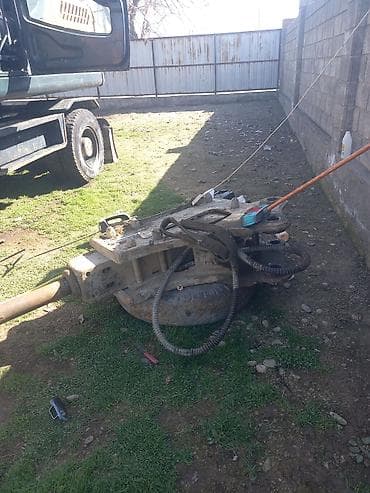 subaru forester 2013: Экскаватор, Hyundai, Колесный — 3