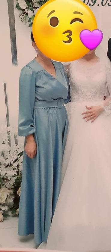 Вечернее платье, Классическое, Длинная модель, С рукавами, S at lalafo.kg Вечернее платье, Классическое, Длинная модель, С рукавами, S