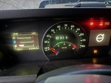 corolla 2016: Тягач, Volvo, 2018 г., Шторный — 6