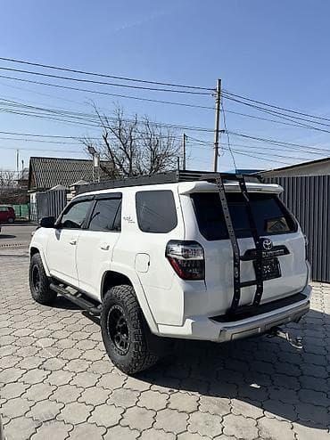 фурандер: Toyota 4Runner: 2023 г., 4 л, Автомат, Бензин, Внедорожник — 4
