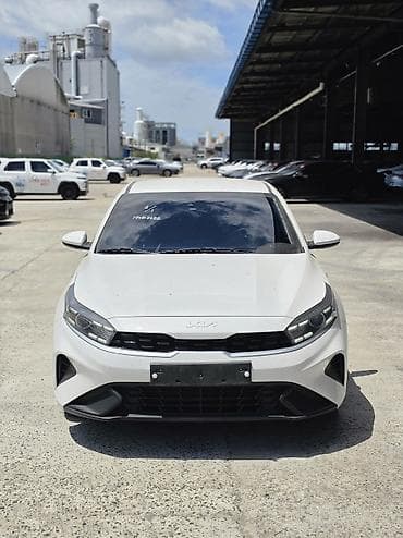 jac m3: Kia K3: 2022 г., 1.6 л, Вариатор, Бензин, Седан — 1