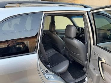 Toyota RAV4: 2000 г., 0.2 л, Автомат, Бензин, Кроссовер — 8