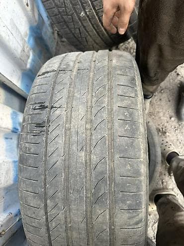 80 б4: Летние шины 255/40 R20 101Y XL

Есть дефект на одной — 3