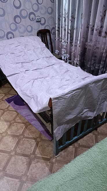 лечебный кровать: Функциональная медицинская кровать с механической регулировкой. в — 1