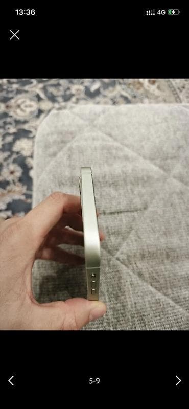 iphone 8s plus: Смартфон с плоскими гранями и металлической рамкой — 2