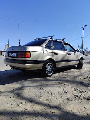 салквн тор: Volkswagen Passat: 1988 г., 1.8 л, Ручные, Газ, Седан — 5
