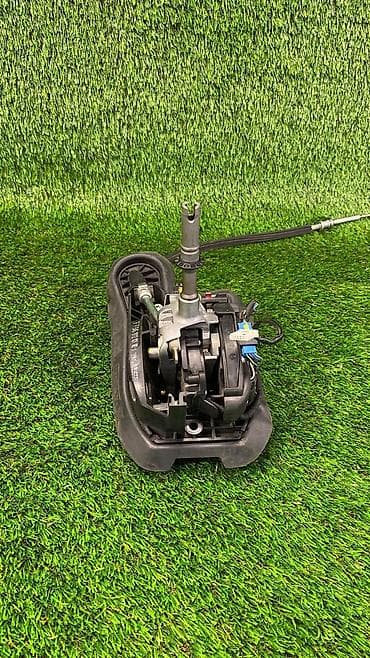 Селектор акпп Bmw 525I E60 N52B25 2006 (б/у) Марка: BMW Модель: 525i at lalafo.kg Селектор акпп Bmw 525I E60 N52B25 2006 (б/у) Марка: BMW Модель: 525i