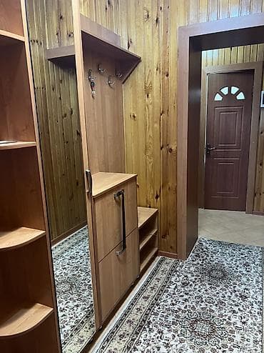 Батирлер: 2 бөлмө, Менчик ээси, Жаныбарлары жок, 1 жылдан баштап, Эмереги менен — 2