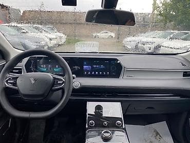 byd plus: Электромобиль NETA U PRO кроссовер класса Кузов и дизайн: - 5‑дверный — 6