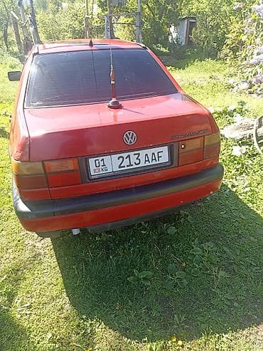 Транспорт: Volkswagen Vento: 1992 г., Механика, Бензин, Седан — 5