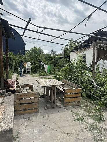 Продаётся земельный участок с жилым домом и хозяйственными — 4