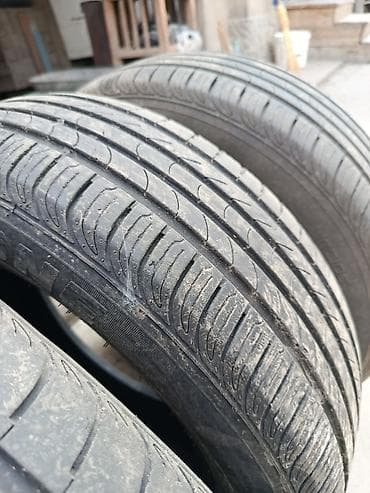 155 13: Шины 195 / 65 / R 15, Лето, Б/у, Комплект, Легковые, Корея, Roadstone — 1