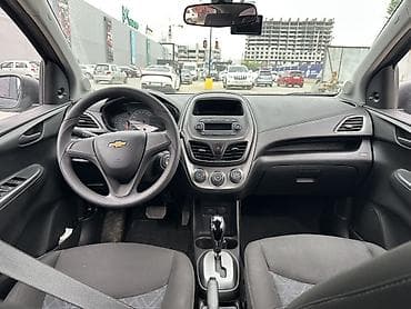 Транспорт: Chevrolet Spark: 2019 г., 1 л, Автомат, Бензин, Хетчбек — 5