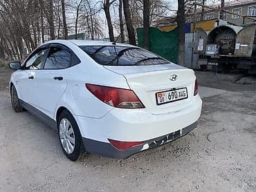 соната элф: Hyundai Solaris: 2015 г., 1.6 л, Механика, Бензин, Седан — 4