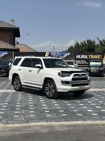 range rove: Toyota 4Runner: 2022 г., 4 л, Автомат, Бензин, Внедорожник — 1
