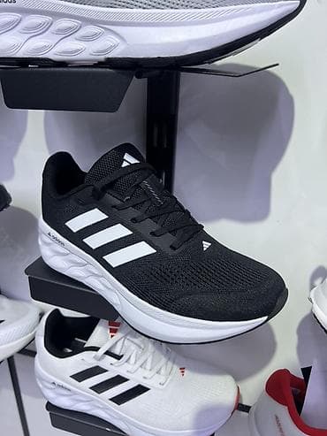 Кроссовки для бега и повседневной активности Варианты: - Adidas