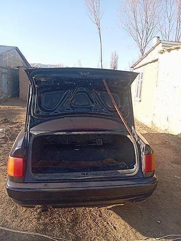 kia spo: Audi 100: 1993 г., 2.3 л, Ручные, Бензин, Седан — 5