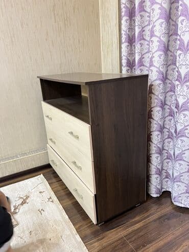 Офис эмереги: Кийим үчүн комод, Колдонулган, Күзгүсүз, ЛДСП, Өзү алып кетүү — 1