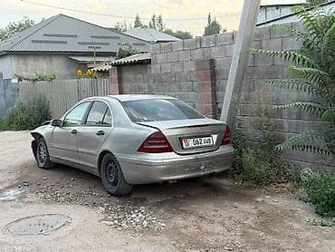 лобовое стекло на е34: Mercedes-Benz C-Class: 2003 г., 1.8 л, Механика, Бензин, Седан — 4