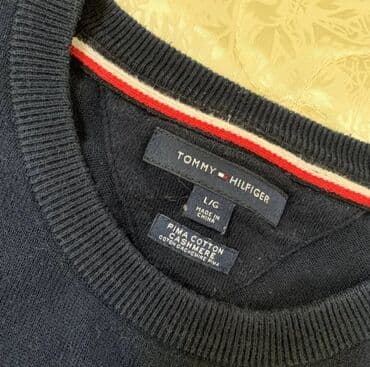 милицейская футболка: Свитшот Tommy HillFigher Размер: L (180-185) Состояние: 9/10 Цвет — 2