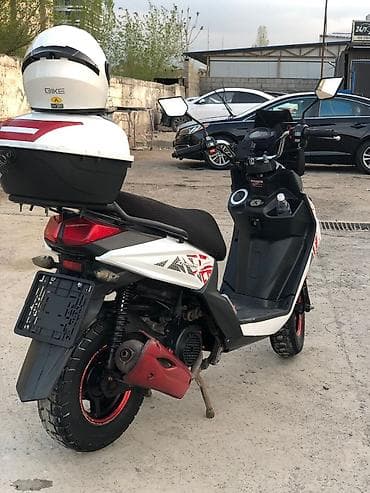 gilera runner: Скутер Liyamotor (белый с черными и красными элементами) - Кузов — 6