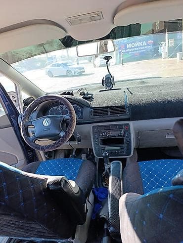passat volkswagen: Volkswagen Sharan: 2003 г., 2 л, Ручные, Бензин, Минивэн — 3