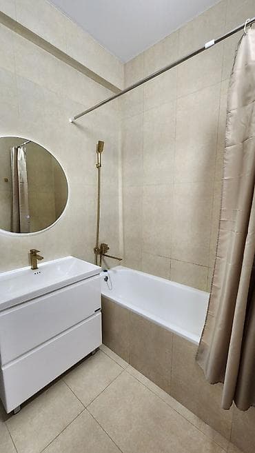 123: 3 комнаты, 84 м², 12 этаж — 2