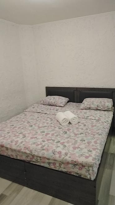 Батирди ижарага алам: 1 бөлмө, Душ кабинасы, Жаздык, жууркан-төшөк каптары, Кондиционер — 1