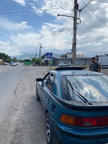 бензин сатылат: Mazda 323: 1994 г., 1.6 л, Кол менен иштөөчү, Бензин, Хетчбек — 4