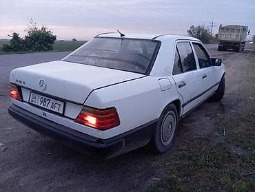 bmv samurai: Mercedes-Benz W124: 1987 г., 2.3 л, Ручные, Дизель, Седан — 4